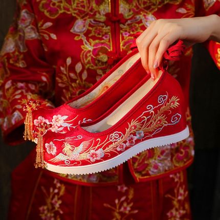 (喜凤6-CM)秀禾中式婚鞋红色新娘流苏绣花鞋内古装古风汉服鞋