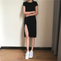 藤堂大码女2020夏季新款中长款高开叉修身圆领短袖小黑裙连衣裙子