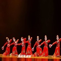 新款儿童石榴红了舞蹈新疆舞演出服民族舞新娃哈哈铃鼓道具手鼓舞