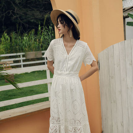 白色连衣裙女2023新款超仙裙子海边度假蕾丝海滩长裙巴厘岛沙滩裙