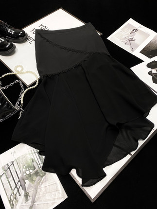 CCA小众设计感不规则半身裙蕾丝花边拼接高腰雪纺拼接黑色裙子女