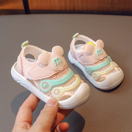 女宝宝夏季凉鞋婴儿0一1-3岁鞋子幼儿12个月包头软底毛毛虫学步鞋