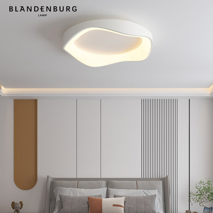极简吸顶灯北欧轻奢设计圆形房间灯现代简约创意新款家用卧室主灯