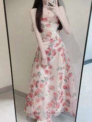 挂脖粉色吊带连衣裙女夏季2024新款高级感新中式中国风初恋长裙子