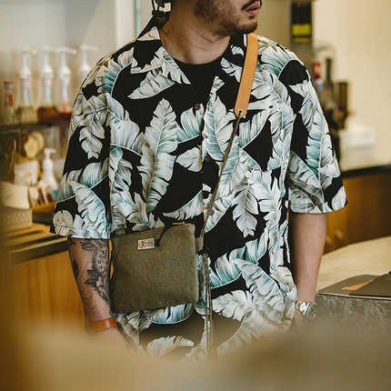 马登工装美式复古夏威夷芭蕉叶短袖衬衫五分袖沙滩度假印花衬衣男