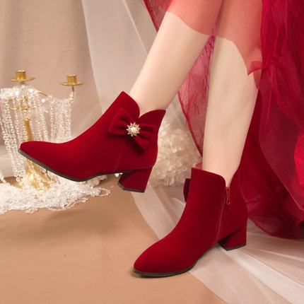 冬季婚鞋女中跟结婚孕妇新娘鞋靴子红色秀禾服婚纱两穿粗跟不累脚