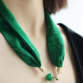 高级感磁吸扣项链丝巾女搭配衬衫珍珠锁骨链祖母绿色长条领巾夏季