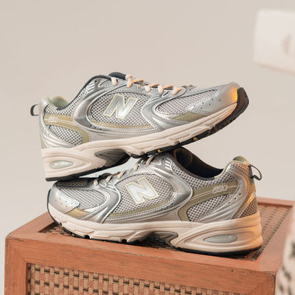 New Balance官方旗舰运动鞋男女鞋新款透气休闲鞋跑步鞋MR530KMW