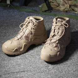 战术汤姆 卡其色战术户外 沙色中帮靴登山鞋 军迷徒步运动战斗靴