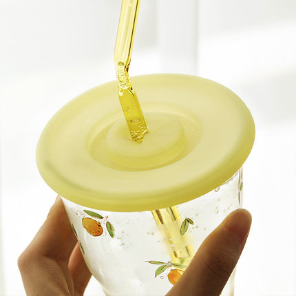 。家居硅胶盖杯盖大口径食用级马克杯杯盖防尘带吸管孔圆形