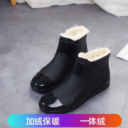 雨鞋女加绒加厚时尚款冬季防滑外穿中筒水鞋韩国短筒保暖大码雨靴
