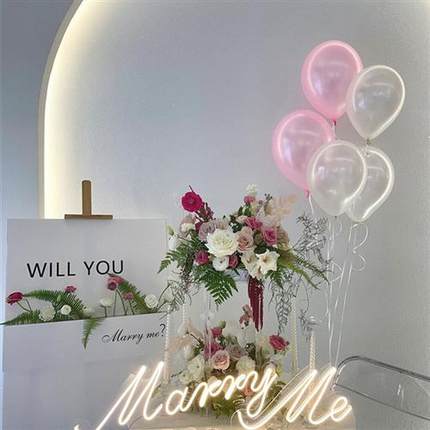 网红情人节求婚布置道具室内浪漫表白房间创意用品场景装饰气球