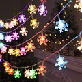 圣诞节装饰彩灯led发光雪花灯串节日氛围灯饰彩色小闪灯星星灯带