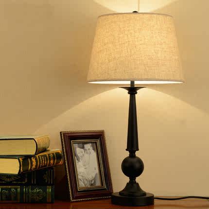 北欧铁艺台灯美式简约现代客厅书房卧室台灯温馨布艺装饰床头台灯