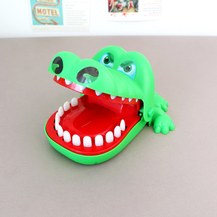 咬手指鳄鱼按牙齿创意整蛊玩具英语课堂儿童反应训练互动游戏教具