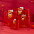龙年春节儿童可爱礼品袋卡通喜庆手提纸袋生日礼物袋红色伴手礼袋