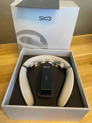 新品SKG颈椎按摩器G7PRO物理推揉颈部脉冲Pro按摩仪热灸SKGG7