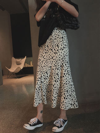 赫本风豹纹波点鱼尾裙半身裙2020夏季新款中长款女显瘦遮胯高腰