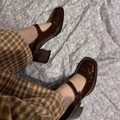 高定巧克力色脚背带玛丽珍鞋漆皮高跟粗带复古风优雅法式单鞋女鞋