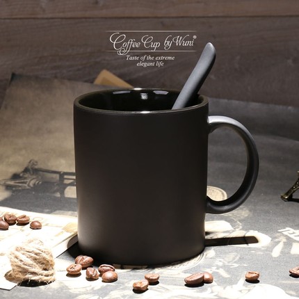 创意黑色哑光大容量马克杯子磨砂欧式商务简约咖啡杯带勺陶瓷水杯