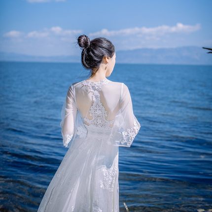 海边度假长裙性感露背沙滩裙甜美浪漫仙女裙蕾丝白色连衣裙大摆裙