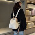 新款韩版简约时尚轻便女生双肩包休闲包包女式斜挎包