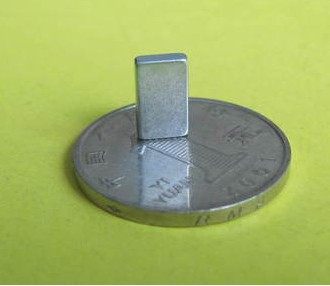 钕铁硼永磁 强力磁铁 强磁 吸铁石 长方形 F12x11x3mm