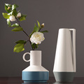 现代简约把手陶瓷花瓶摆件插花客厅欧式创意白色花器家居软装饰品