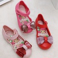 儿童草莓凉鞋
