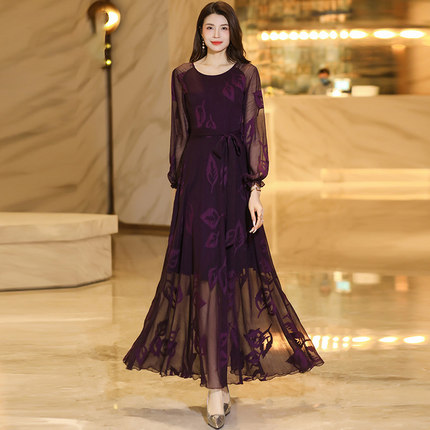 夏季紫色长袖雪纺连衣裙女长款到脚踝2024新款高级感超长印花裙子