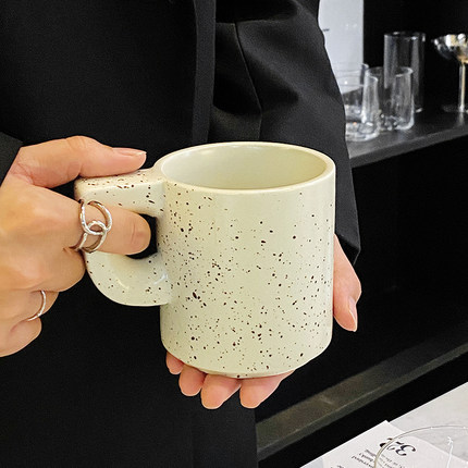 马克杯简约风复古喷点陶瓷水杯办公室家用大容量咖啡北欧情侣对杯