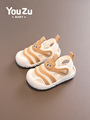 婴儿凉鞋透气夏季包头软底新款1一3岁半女宝宝男小童毛毛虫学步鞋
