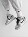 Nike-AJ1AIR JORDAN1烟灰男运动板鞋耐穿高帮篮球鞋554724-092