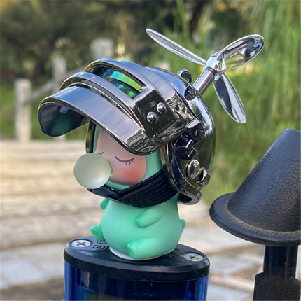 小黄鸭竹蜻蜓头盔电动车载摆件自行车电瓶车电驴摩托车装饰品可爱