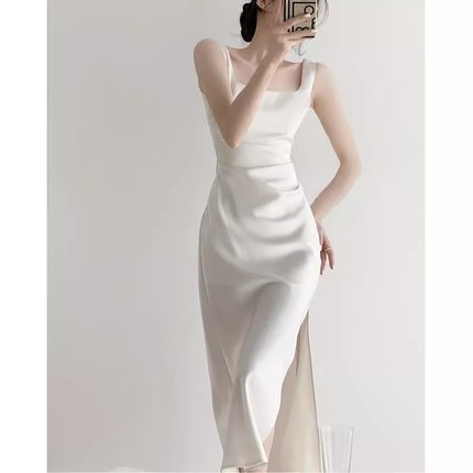 白色连衣裙女高级感夏法式长款订婚聚会轻奢小礼服气质缎面吊带裙