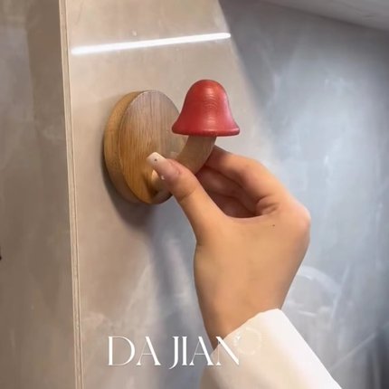 蘑菇木质挂衣钩免打孔创意实木衣帽挂钩居家厨房置物钩卫生间壁挂