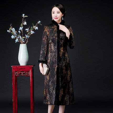 冬季夹棉加厚旗袍桑蚕丝中长款长袖妈妈时装改良开襟外套女中国风