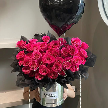 全国弗洛伊德玫瑰抱抱桶气球花束生日鲜花速递同城上海北京深圳店