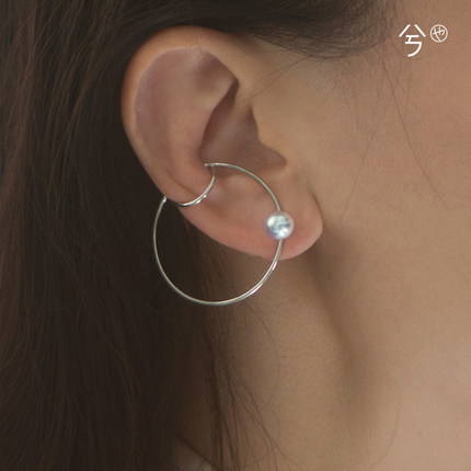 原创新款天然淡水珍珠万有引力公转耳环骨夹925银高级感耳饰礼物