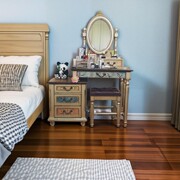 梳妆台卧室简约现代影楼化妆台收纳柜一体小户型美式实木化妆凳