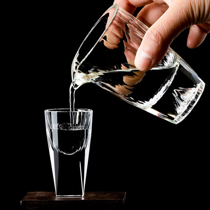 白酒杯家用高级水晶玻璃小酒盅一口杯烈酒杯水晶分酒器高档套装