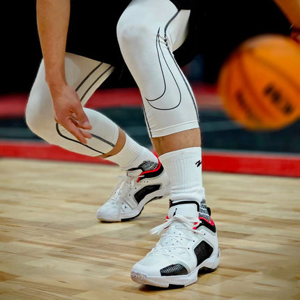 Air Jordan 37 男子减震防滑耐磨中帮运动实战篮球鞋DQ4123-100