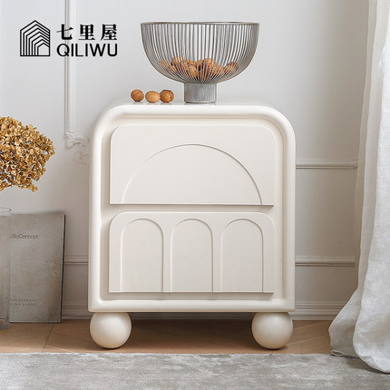 七里屋/法式奶油风床头柜现代简约卧室轻奢高级感实木白色床边柜
