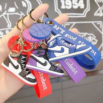 AJ球鞋钥匙扣挂件创意篮球鞋立体鞋模汽车钥匙链包挂件小礼品挂饰
