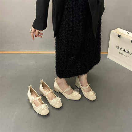 玛丽珍单鞋女2024冬季新款粗跟法式气质仙女珍珠链高跟鞋