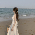 沙滩裙女夏季超仙海边度假纯欲风露背吊带连衣裙旅游穿搭拍照衣服