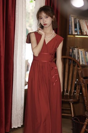 喵吉复古法式V领无袖收腰背心裙渡假裙小个子红色连衣裙长裙女夏