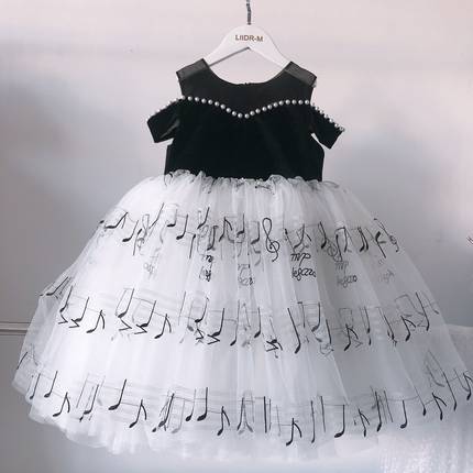 女童钢琴礼服一字肩黑色表演网纱连衣裙白色乐谱膝盖裙活泼短款