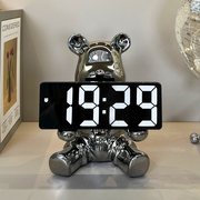 创意暴力熊钟客厅家用桌面智能闹钟摆台式钟表数字电子钟摆件时钟